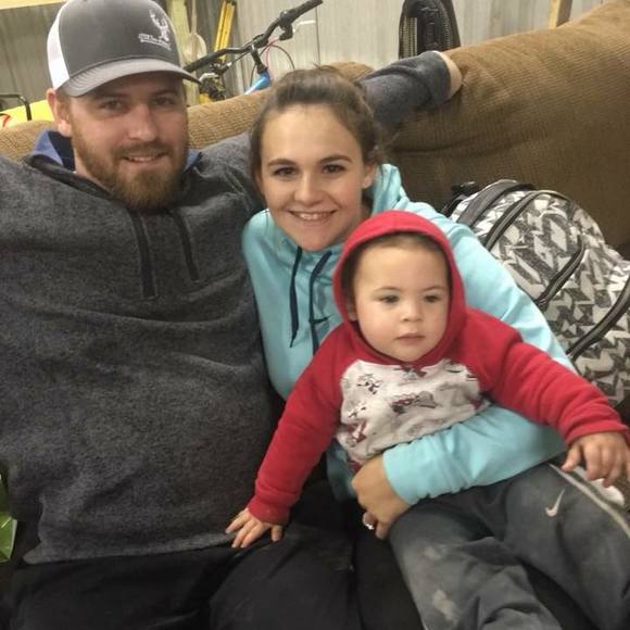 Meet your Posher, Gabby - Picture 1 of 1